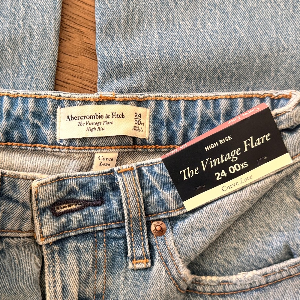 Abercrombie- Vintage Flare High Rise Curve Love Jean